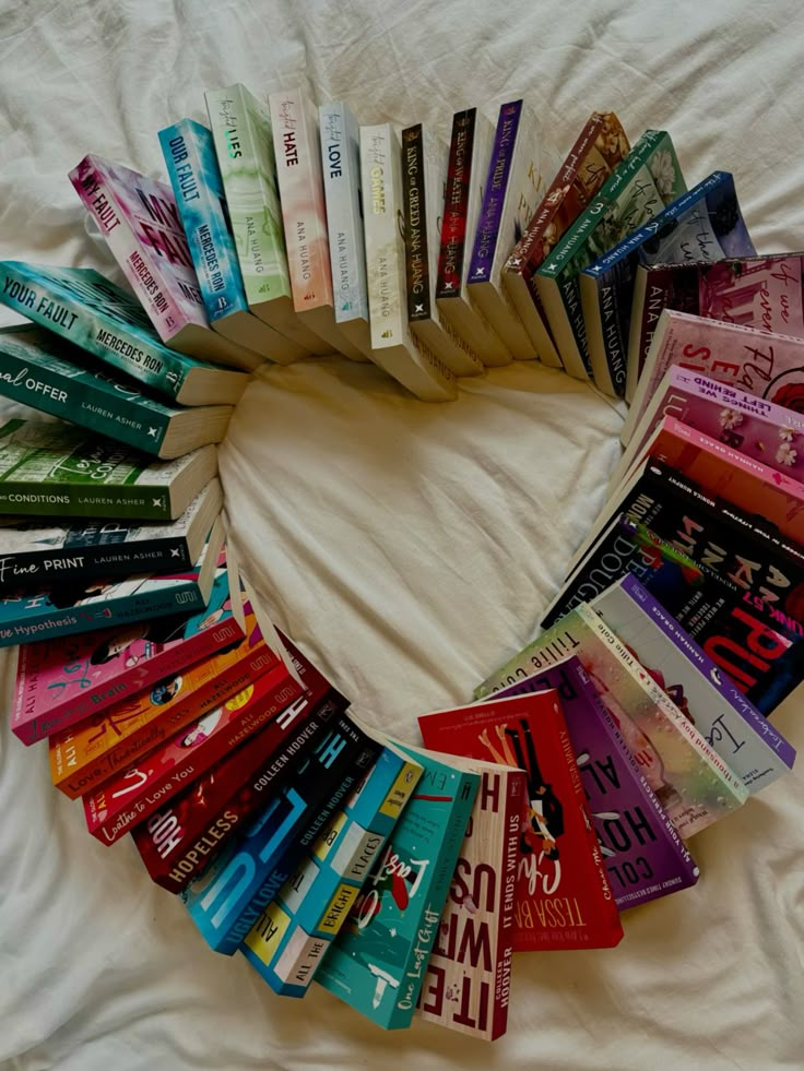 My Opinions on Romantasy/BookTok Trends (And Introducing My Newsletter!)